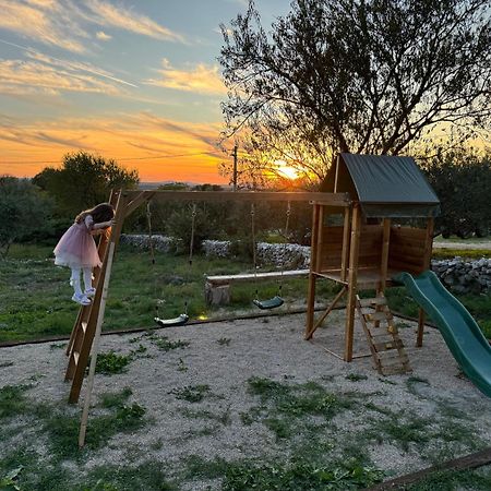 Relax And Unwind: Family-Friendly House Near Zadar In Zagrad Villa Exterior foto